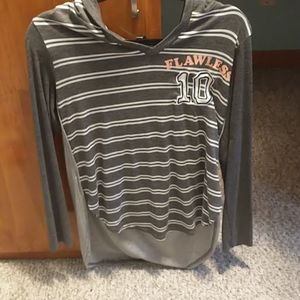 Long sleeve hooded shirt/sweatshirt 2/12